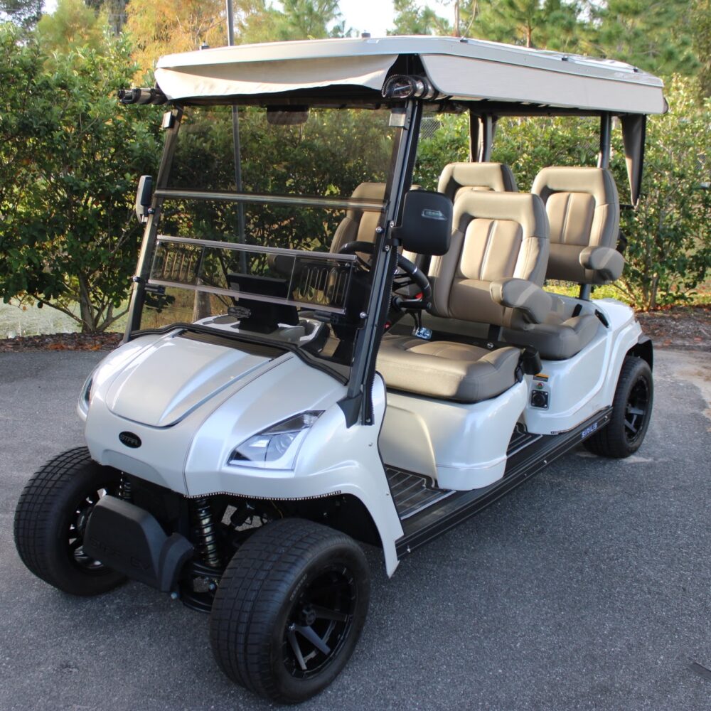 How a Tomberlin Golf Cart Enhances Your On- and Off-Course Experience
