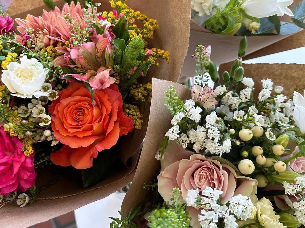 Unique Flower Arrangement Gifts with Same-Day Delivery