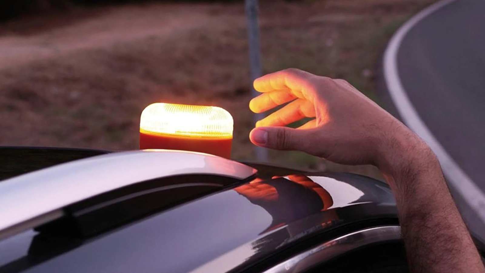 Warnleuchte V16: Sicherheit auf der Straße mit innovativer Technologie