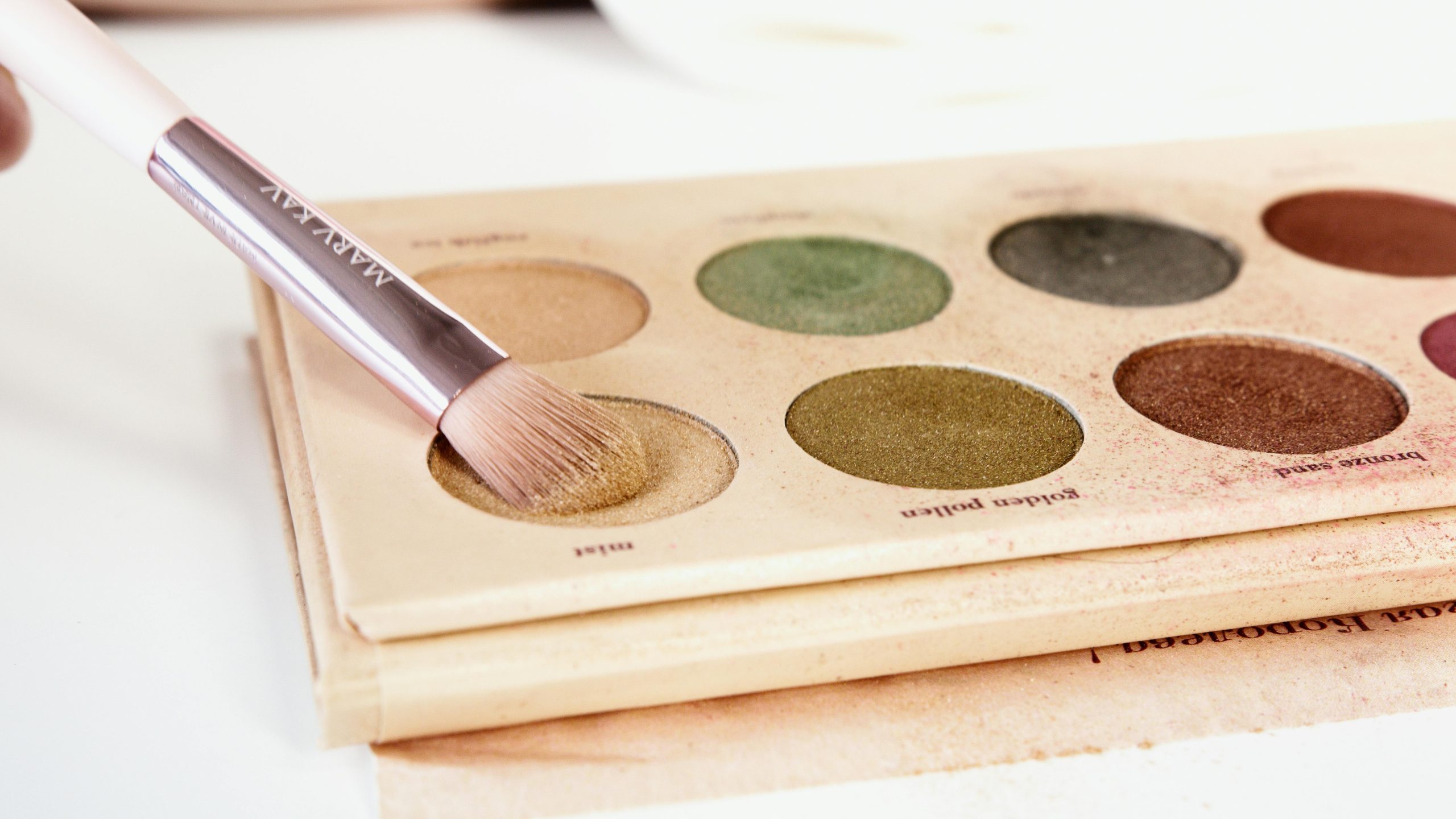 Cruelty-Free Vegan Eyeshadow for All Skin Tones | Ashunta Sheriff Beauty